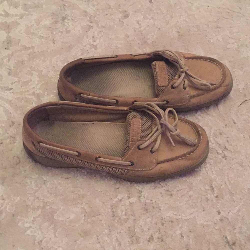 Sperry topsiders